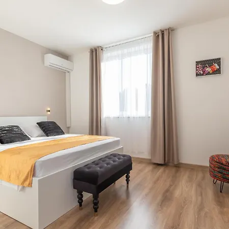 Gorgeous In With Jacuzzi Holiday home Kamenmost