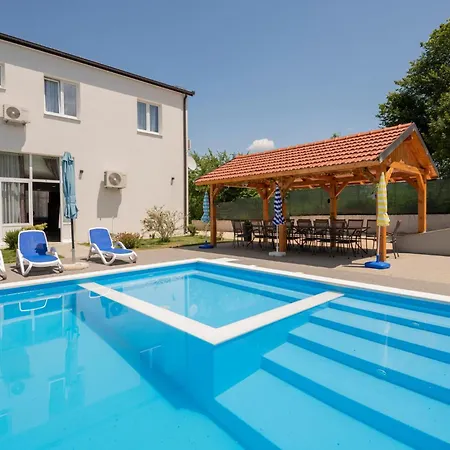 Gorgeous In With Jacuzzi * Kamenmost